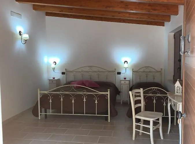 לינה וארוחת בוקר Barsentello 3*