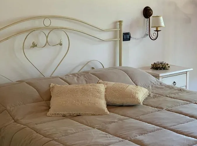 לינה וארוחת בוקר Barsentello 3*